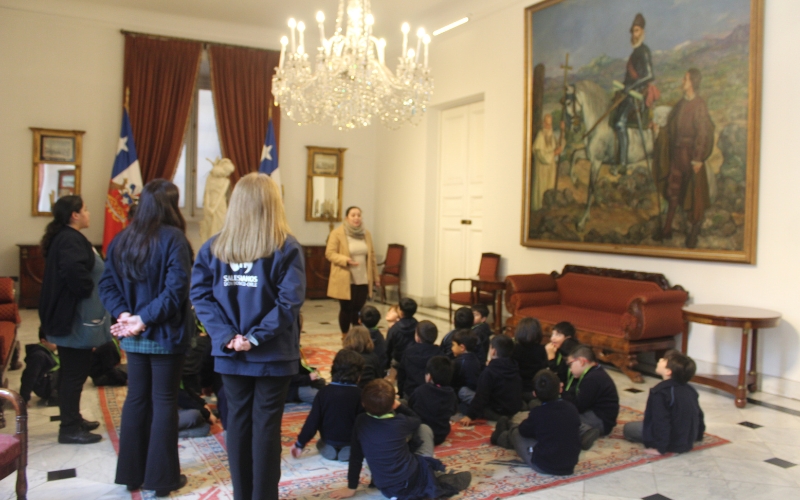 Estudiantes de 1° Básico realizaron enriquecedora visita pedagógica al Palacio de La Moneda