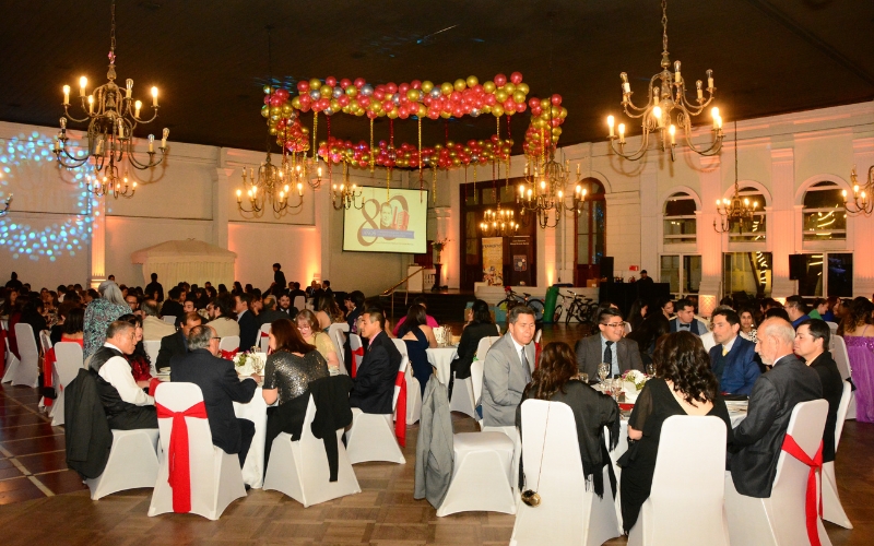 Cena 80 años LAB