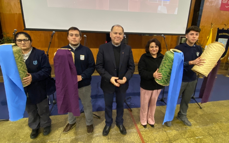 P. Nelson Moreno SDB acompaña y orienta la labor educativa del Liceo Manuel Arriarán Barros