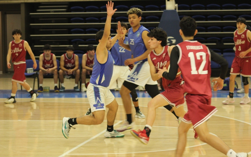 LAB destaca en torneos de básquetbol con entrega, unidad y formación integral